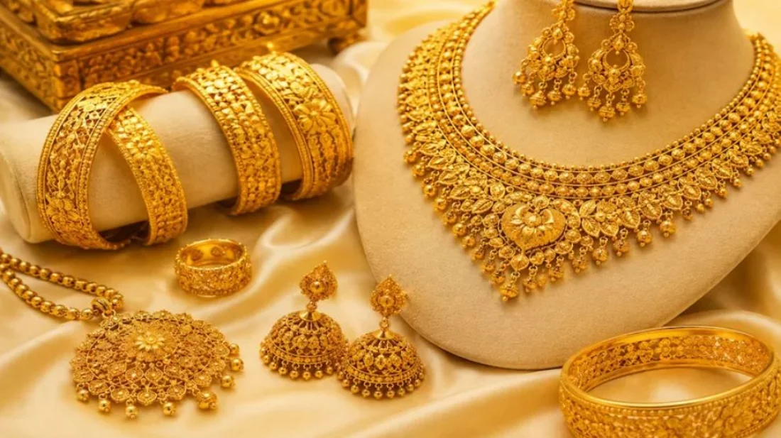 এক ধাক্কায় কমল স্বর্ণের দাম